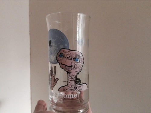 E.T.のピザハットグラス